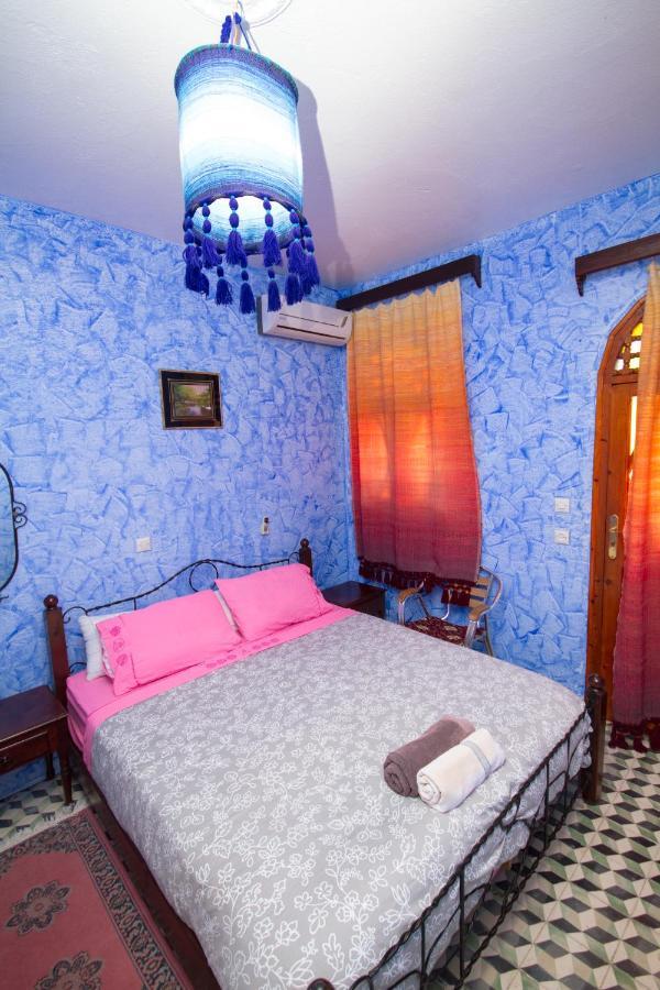 Hotel Touraghine 셰프샤우엔 외부 사진