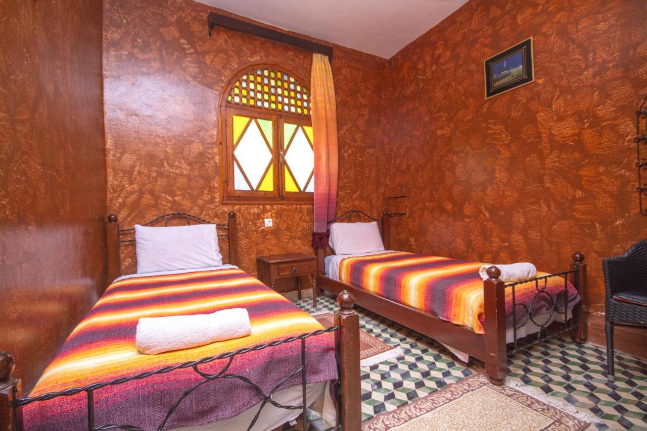 Hotel Touraghine 셰프샤우엔 외부 사진